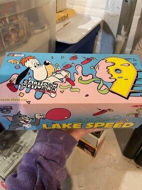 Cartoon Network Collectible Box - Pink & Light Blue